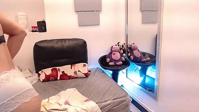 eva twiss online show from 04/19/26, 06:10