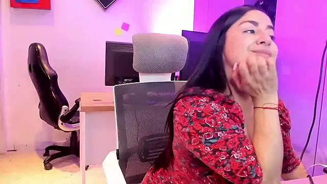 Kimkalifa  online show from 10/17/25, 12:52