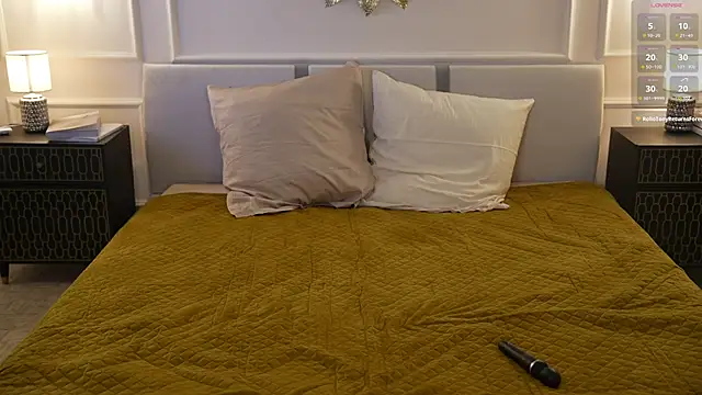 Snapshot of Alisa054 chatting on 02/10/25, 06:31 Alisa054 online show from 02/10/25, 06:31