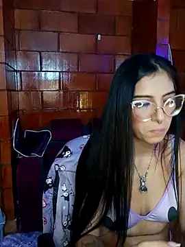 Raven  purple online show from 02/13/25, 03:39