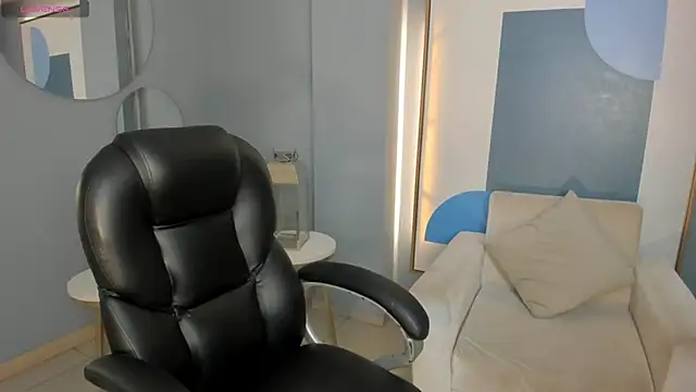 Snapshot of ChloePreston_ chatting on 05/28/26, 10:56 ChloePreston online show from 05/28/26, 10:56
