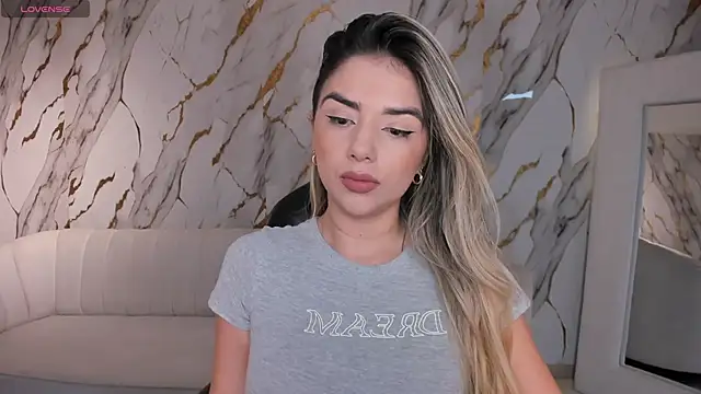 Snapshot of ChloePreston_ chatting on 05/30/26, 11:07 ChloePreston online show from 05/30/26, 11:07
