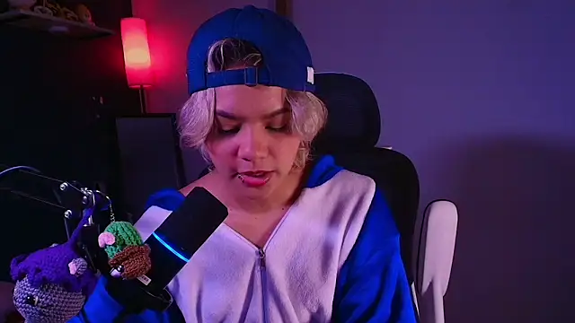 marlena3312 online show from 02/02/26, 01:21