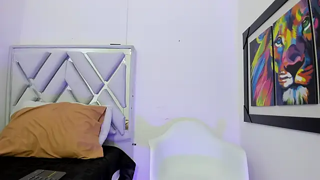 leslyylove online show from 02/28/25, 03:15