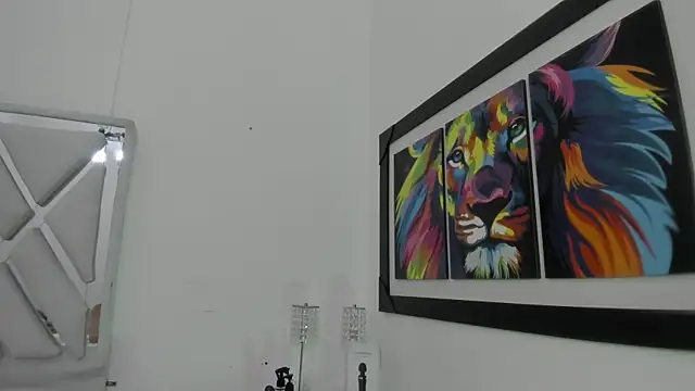 leslyylove online show from 03/18/25, 07:08