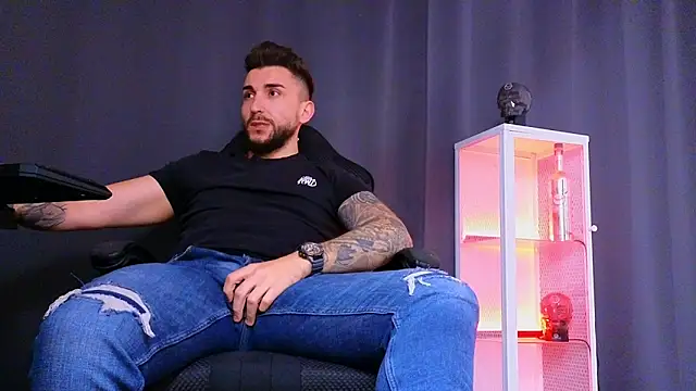 MightyAaron66 online show from 02/14/25, 03:15