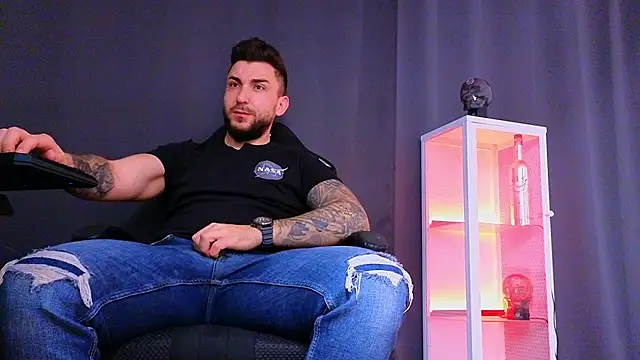 MightyAaron66 online show from 03/07/25, 03:40