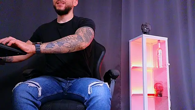 MightyAaron66 online show from 03/08/25, 01:36