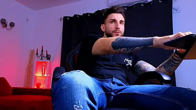 MightyAaron66 online show from 09/10/25, 03:56