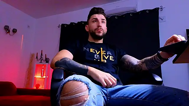 MightyAaron66 online show from 10/05/25, 04:22