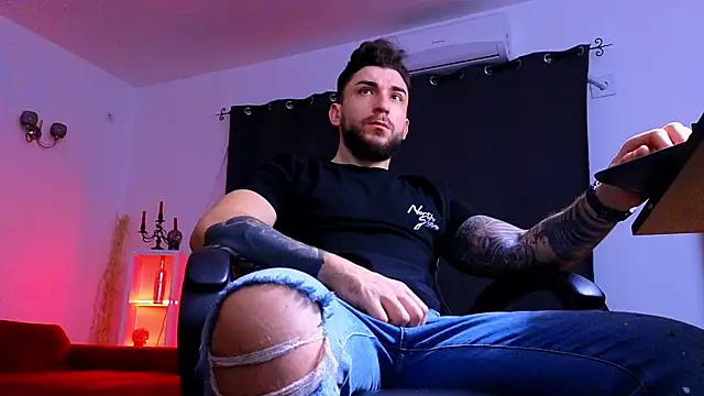 MightyAaron66 online show from 01/12/26, 05:23