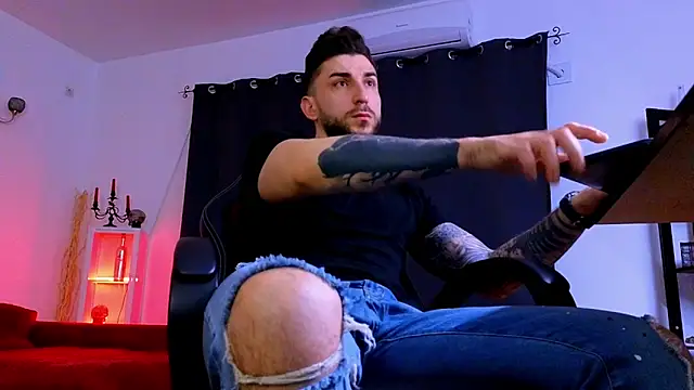 MightyAaron66 online show from 04/21/26, 01:07