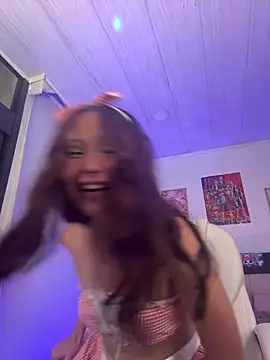 missdaphnee  online show from 03/16/25, 05:03