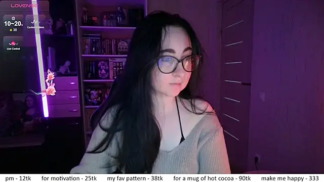 Snapshot of el_sweety chatting on 05/28/26, 10:45 el sweety online show from 05/28/26, 10:45