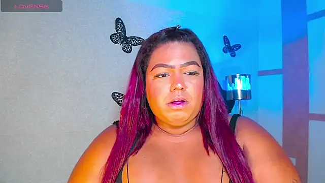 Snapshot of OpraxBellinda chatting on 05/17/26, 02:20 OpraxBellinda online show from 05/17/26, 02:20