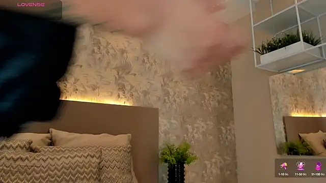 JadaKai online show from 09/15/25, 12:21