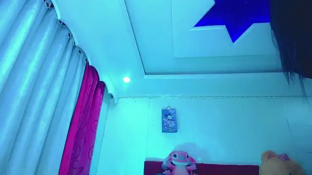 NahomiCamper online show from 02/16/26, 09:11