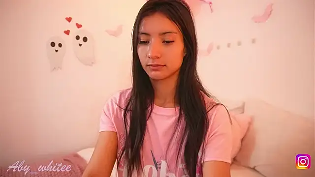 AbyWhitee online show from 10/27/25, 04:27