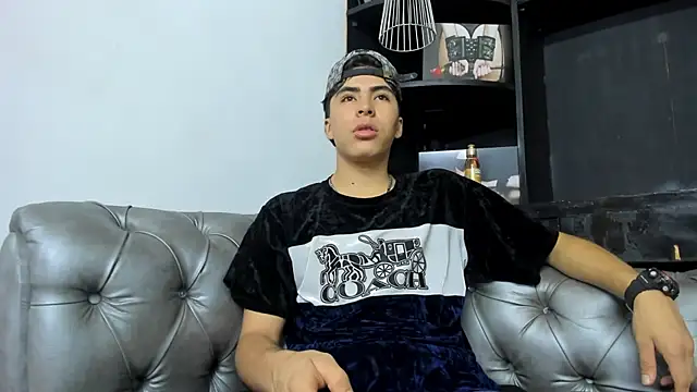 HeellBoy  online show from 11/01/25, 07:49