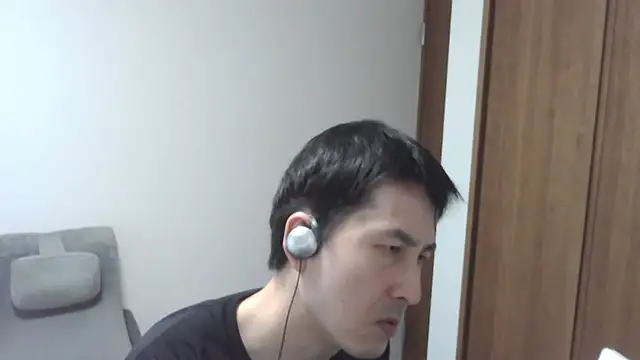 ikkakusai11 online show from 10/28/25, 10:01