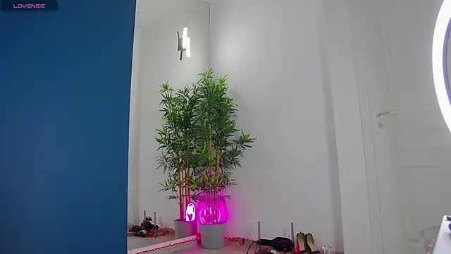 CelineMeyerr online show from 07/08/26, 05:01