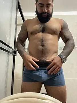 Lyon vach online show from 11/19/25, 05:24