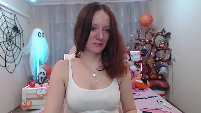 BarbaraStily online show from 10/24/25, 07:49