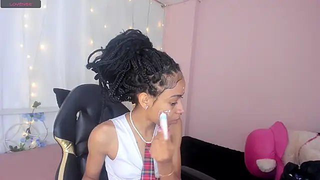 Abigail Wilson  online show from 12/21/24, 08:21