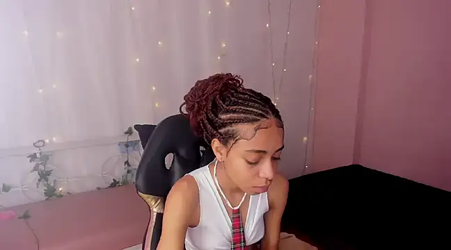 Abigail Wilson  online show from 01/13/25, 08:15