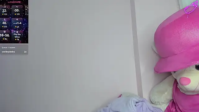 Abigail Wilson  online show from 02/22/25, 10:42