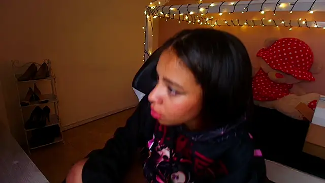 Abigail Wilson  online show from 03/22/25, 03:52