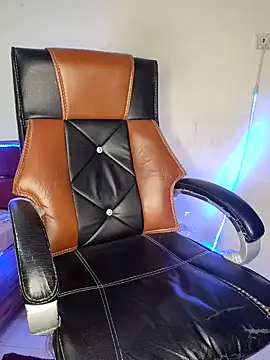 Black-Pearll online show from 02/07/25, 02:37