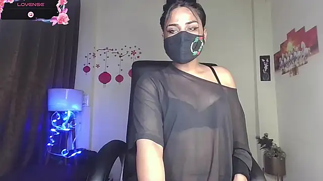 Black-Pearll online show from 02/25/26, 05:22