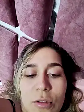 LaurenWelly  online show from 02/15/25, 11:36