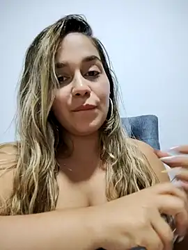 LaurenWelly  online show from 03/06/25, 01:37