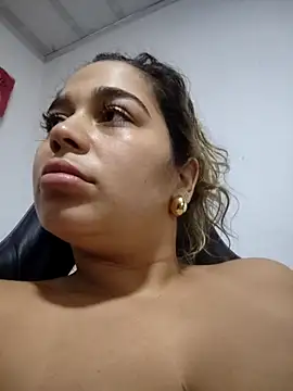 LaurenWelly  online show from 03/01/26, 12:01