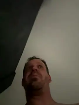 Snapshot of ciru2023 chatting on 10/14/25, 08:09 ciru2023 online show from 10/14/25, 08:09