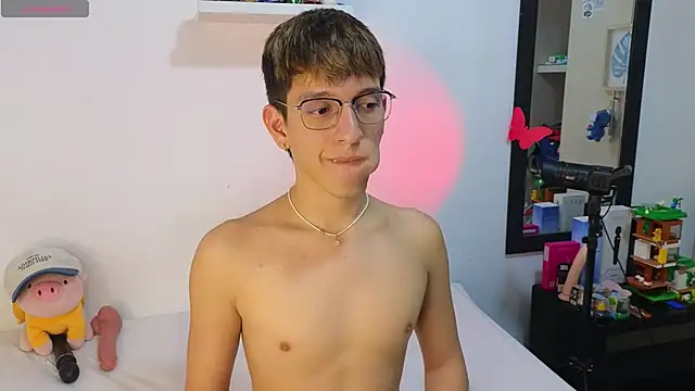 milky  boy  online show from 06/06/26, 12:38
