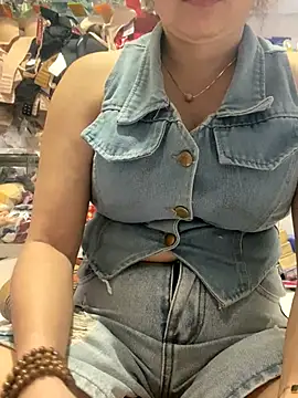 Cesywet online show from 09/26/25, 06:28