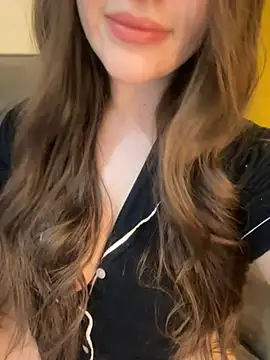 Elinatiranda online show from 07/23/26, 07:06