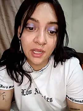 CORALINE GREYM online show from 11/26/25, 04:13