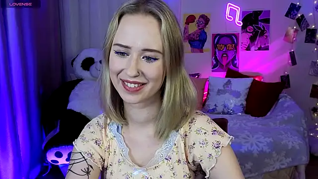 SashaBrooks online show from 10/24/25, 06:04