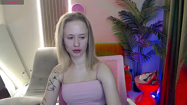 SashaBrooks online show from 11/28/25, 02:09