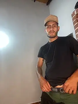 Snapshot of Dalton_oficial chatting on 09/15/25, 02:22 Dalton oficial online show from 09/15/25, 02:22