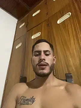 Snapshot of Dalton_oficial chatting on 10/18/25, 12:35 Dalton oficial online show from 10/18/25, 12:35