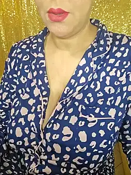 Foxlady2271 online show from 12/28/24, 08:26