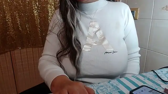 Foxlady2271 online show from 01/10/25, 07:32