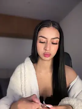 maddy bronw  online show from 03/09/25, 12:21