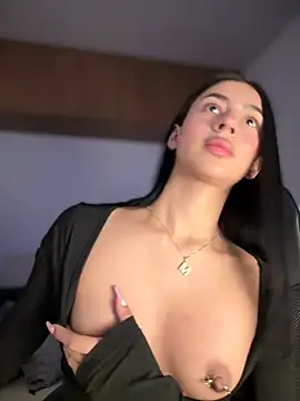 maddy bronw  online show from 03/19/25, 12:48