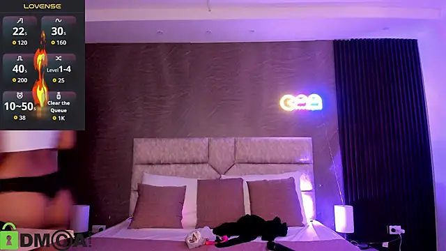 Cristal  adams online show from 10/26/25, 12:22